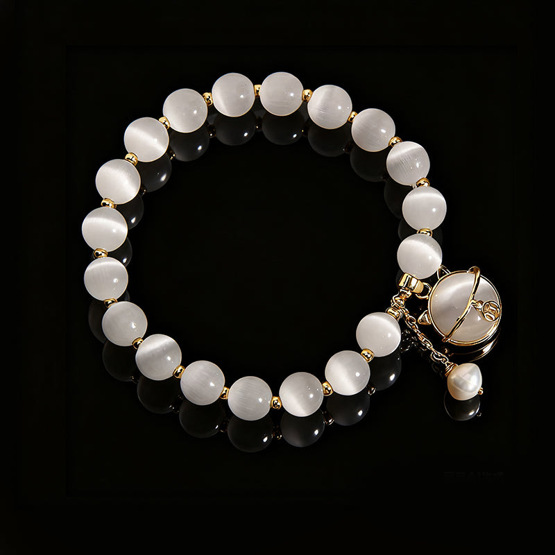 Cat’s Eye Crystal Bracelet – Feminine Charm & Positive Energy