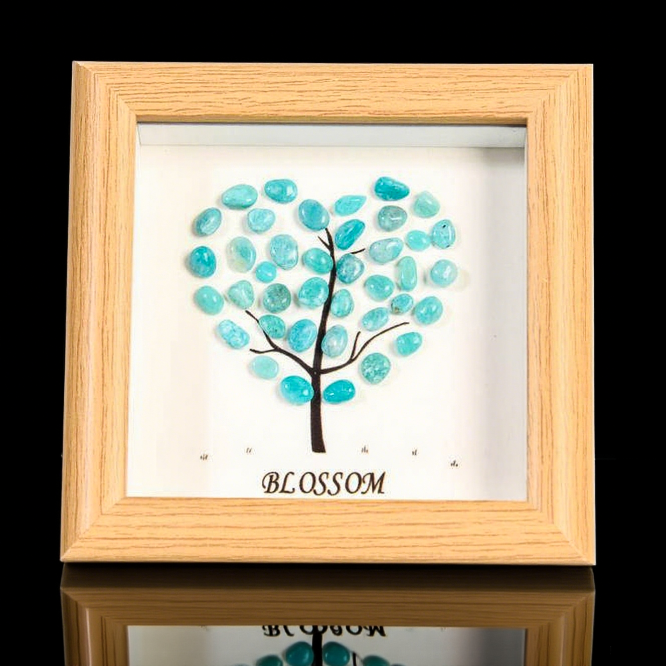 Loving Crystal Wall Art – Heart-Shaped Spiritual & Meditation Decor